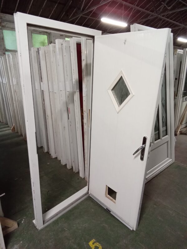 Used White Composite Back Door 860mm x 2060mm 0419 - Image 3