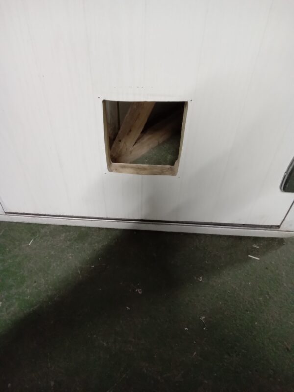 Used White Composite Back Door 860mm x 2060mm 0419 - Image 5