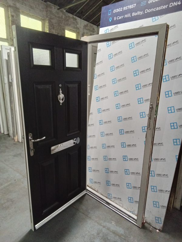 Used black on white composite front fire door 905mm x 1960mm 0813 - Image 4