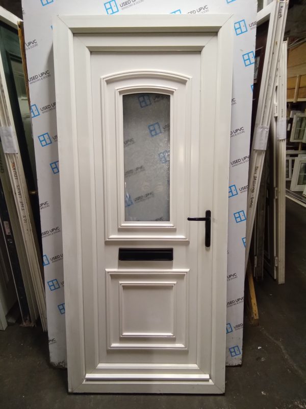 Used white Upvc front door 900mm x 2025mm (880mm reduced) 0737