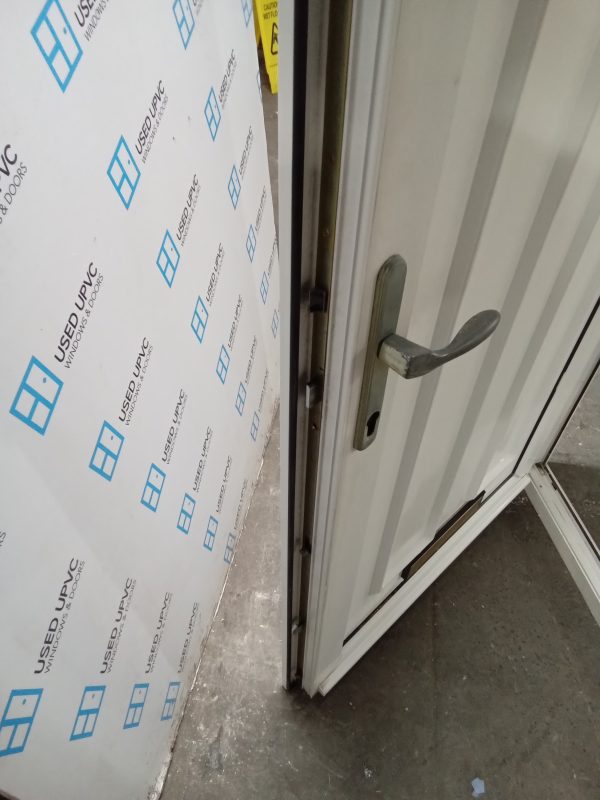 Used White Upvc Front Door 900mm x 2050mm 0172 - Image 3