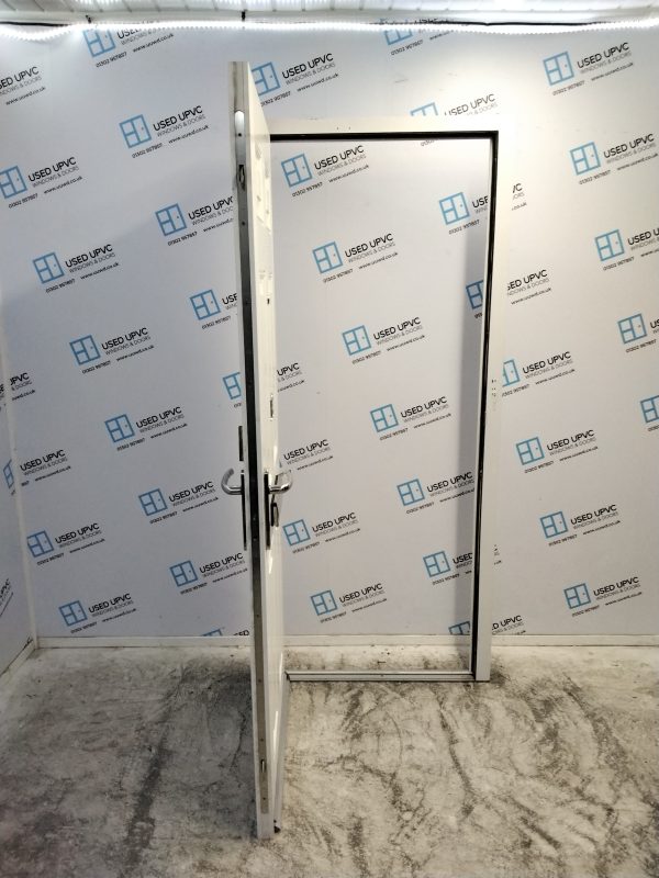 Used White Composite Front Door 895mm x 2015mm 0436 - Image 3