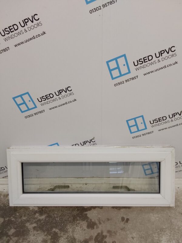 Used White Upvc Window 915mm x 320mm W0223