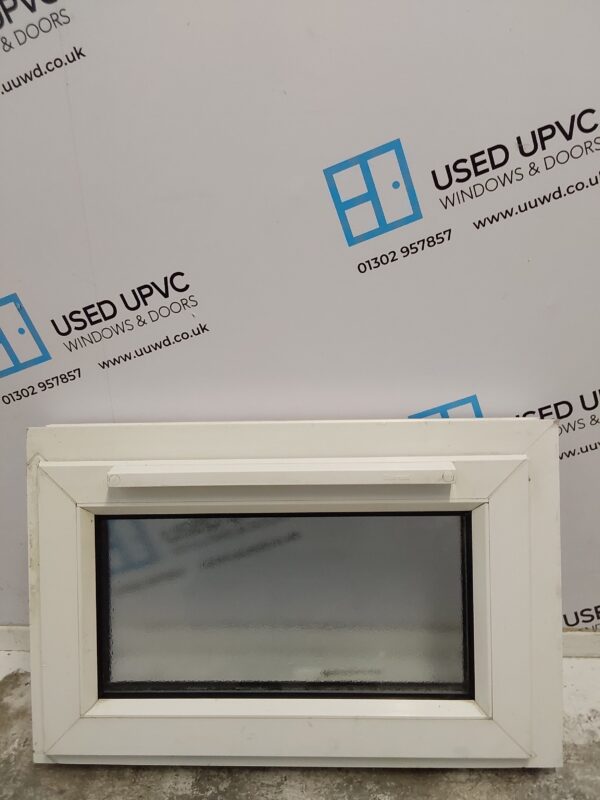 Used White Upvc Window 645mm x 415mm W0414