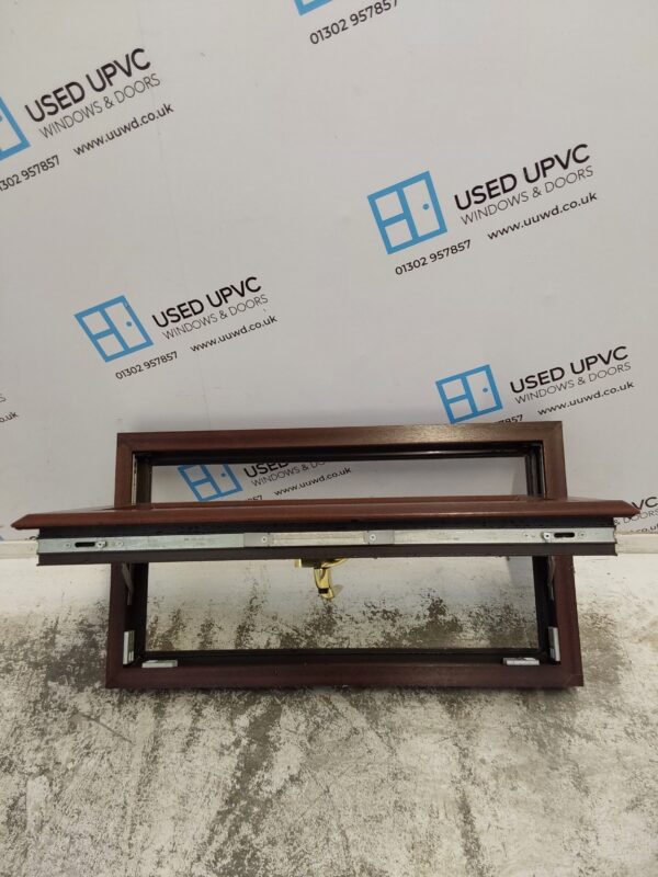 Used Woodgrain Upvc Window 750mm x 415mm W0397 - Image 3