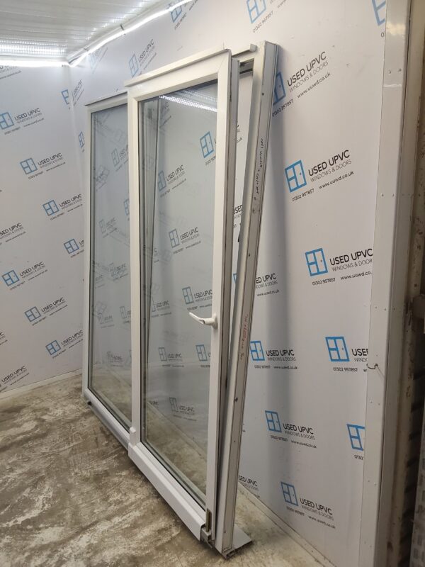 Used White Upvc Tilt And Turn Sliding Patio Doors 1800mm x 2100mm EA1 - Image 4