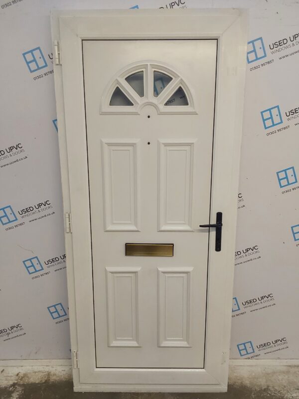 Used White Upvc Front Door 890mm x 2010mm C6024 - Image 2