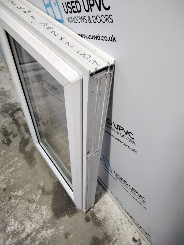 Used White Upvc window 610mm x 955mm W0446 - Image 5