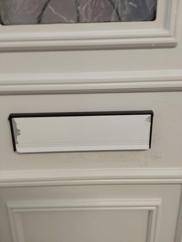 Used White Upvc Front Door 930mm x 2080mm (reduce to 915mm) 0566 - Image 4