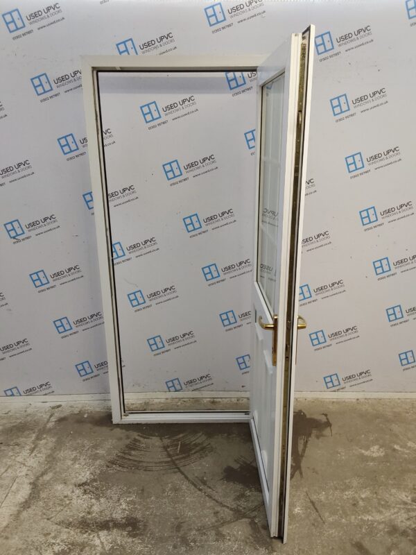 Used White Upvc Back Door 950mm x 2040mm (reduce to 920mm) C12D49 - Image 3
