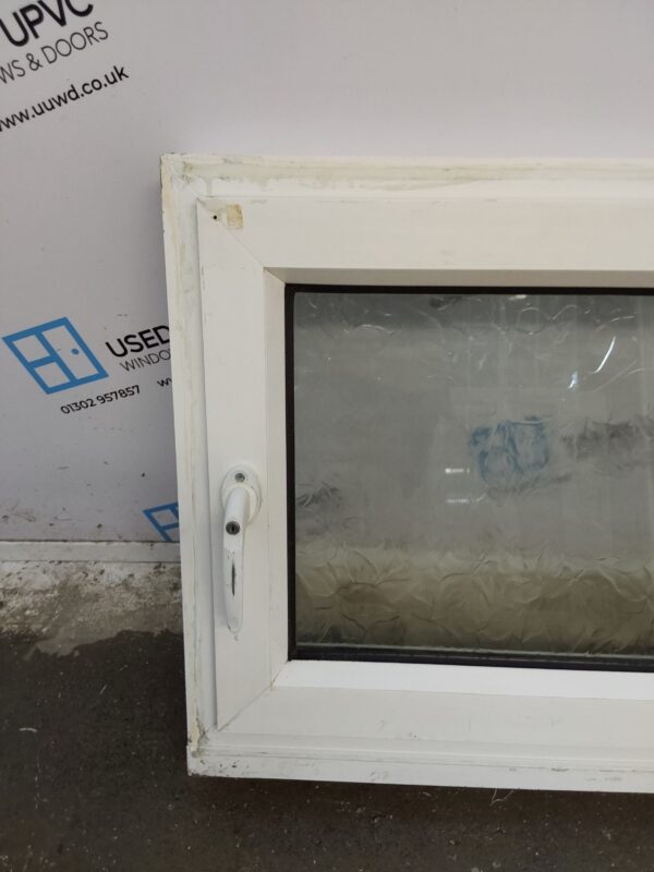 Used White Upvc Tilt And Turn Window 890mm x 670mm C2B006 - Image 6