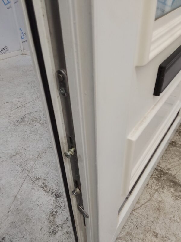 Used White Upvc Front Door 905mm x 2060mm (reduce to 885mm) 0188 - Image 6