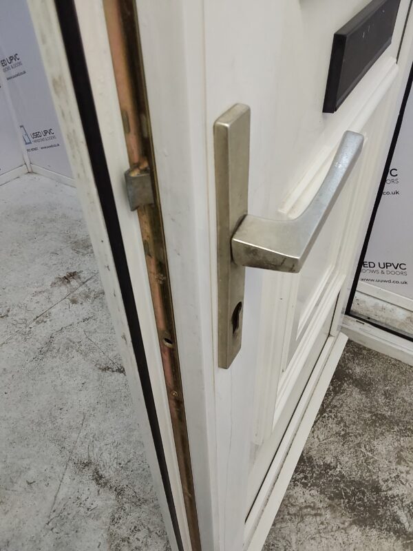 Used White Upvc Front Door 930mm x 2125mm 0024 - Image 7