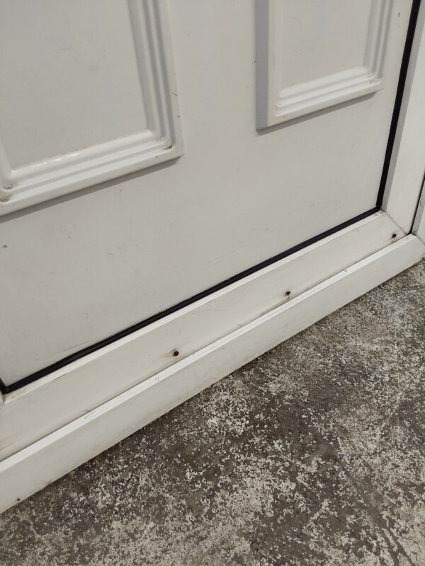 Used White Upvc Front Door 890mm x 2080mm C6029 - Image 7