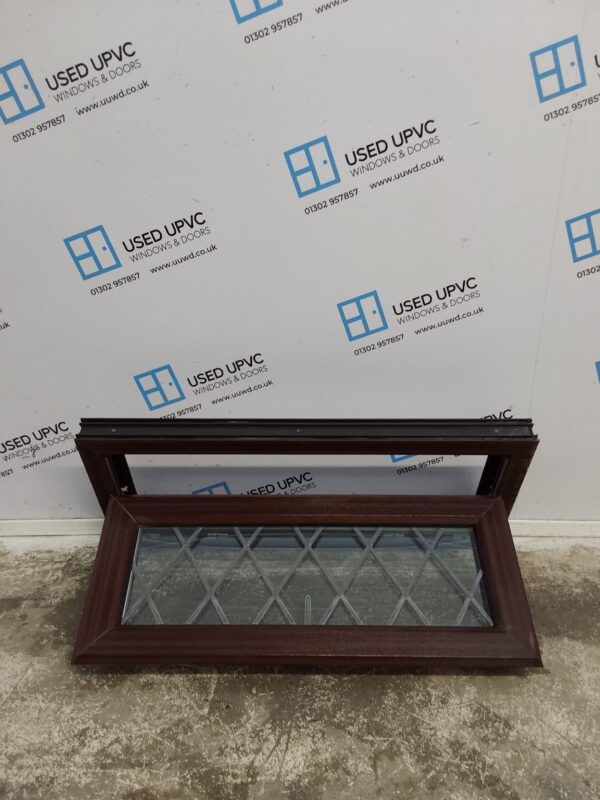 Used Woodgrain Upvc Window 930mm x 420mm W0234 - Image 2