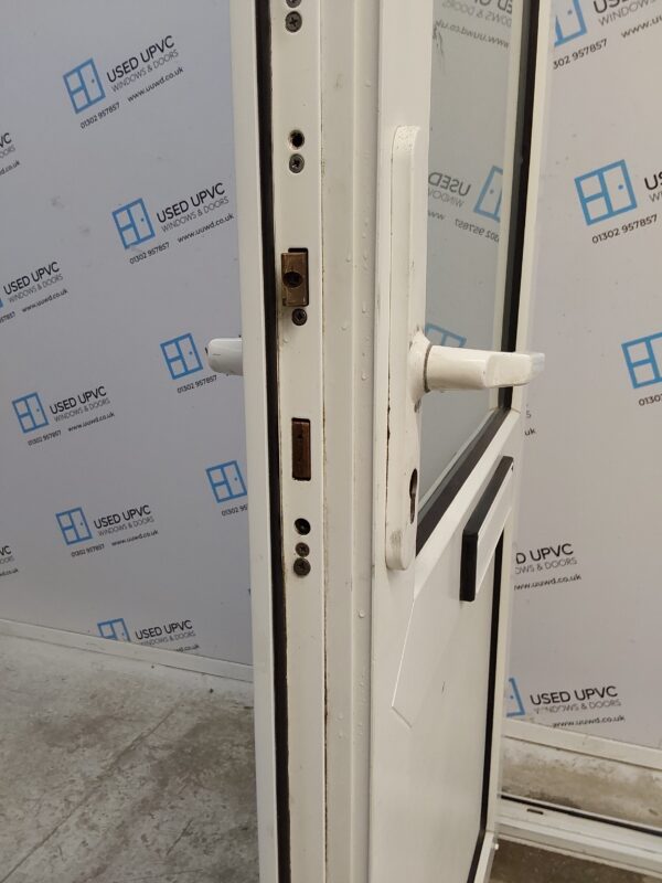 Used White Upvc Front Door 900mm x 2020mm 0263 - Image 5