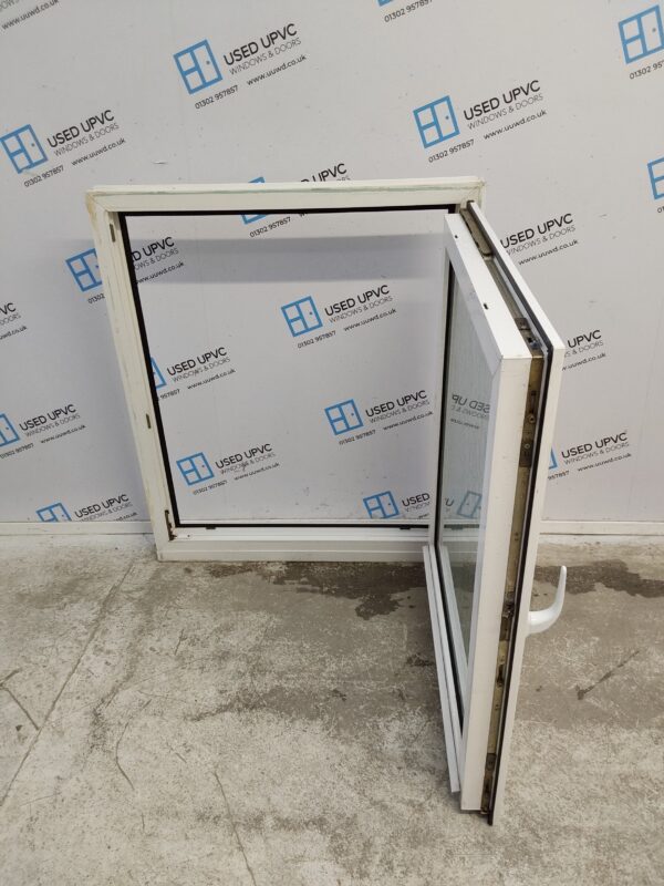 Used White Upvc Tilt And Turn Window 905mm x 1080mm (Reduce To 895mm) SC1029 - Image 5