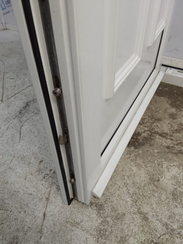 Used White Upvc Front Door And Toplight 930mm x 2360mm (reduce to 880mm) 0369 - Image 6