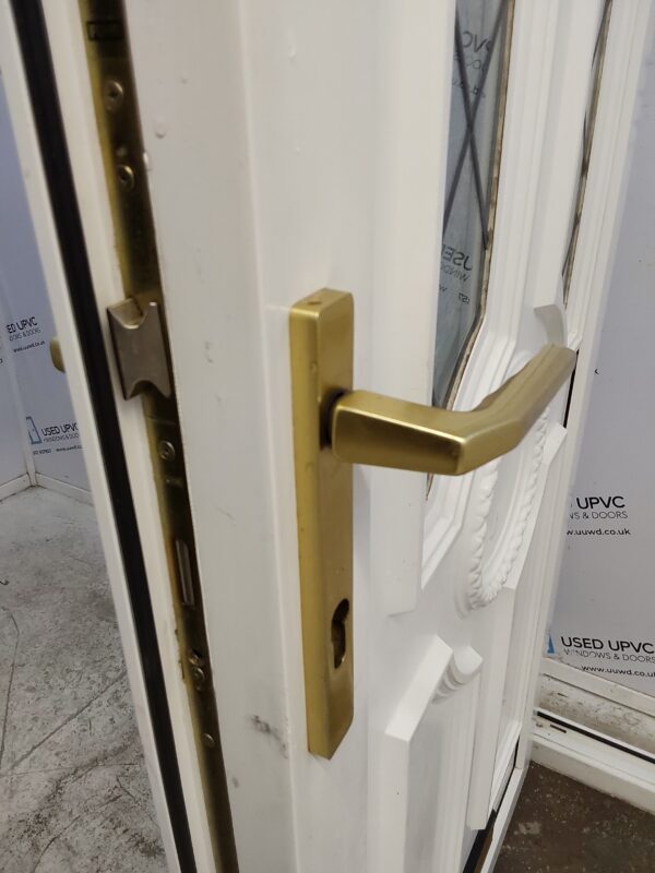 Used White Upvc Front Door 925mm x 2025mm (reduce to 905mm) C6022 - Image 5