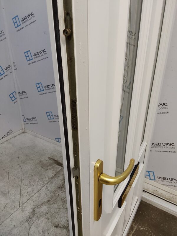 Used White Upvc Front Door 935mm x 2045mm (reduce to 920mm) C7D007 - Image 5