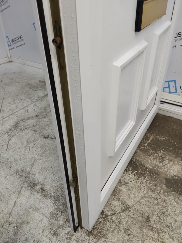 Used White Upvc Front Door 935mm x 2045mm (reduce to 920mm) C7D007 - Image 6