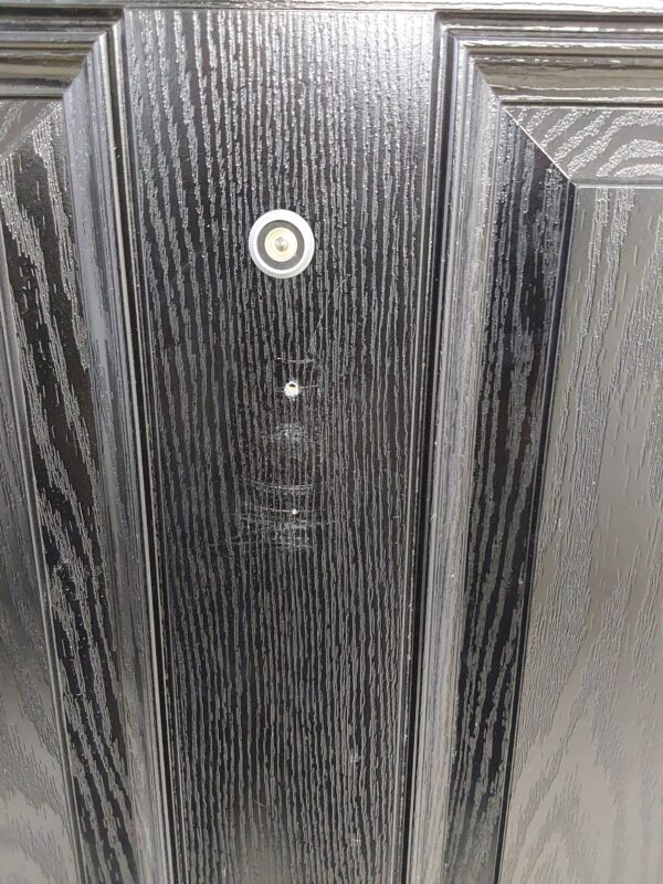 Used Black Composite Front Door 895mm x 2020mm 0247 - Image 7