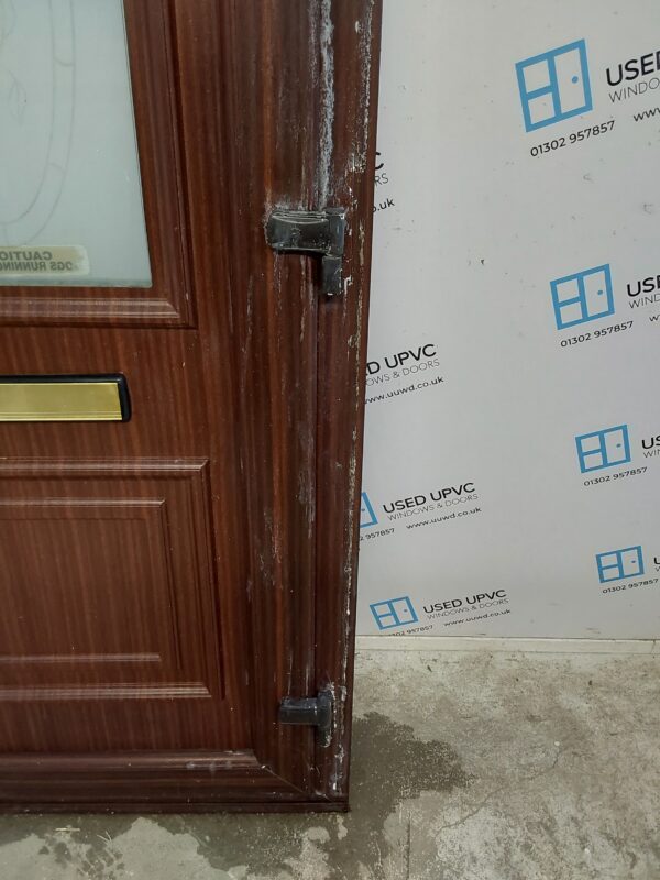 Used Woodgrain Upvc Front Door 890mm x 2090mm (Reduce To 860mm) C6059 - Image 7