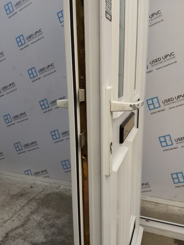 Used White Upvc Front Door 945mm x 2070mm 0823 - Image 5