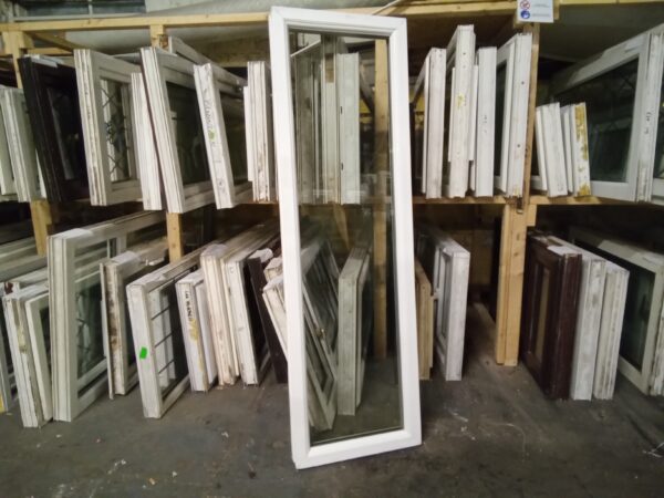 Used White Upvc Window 475mm x 1540mm W0203
