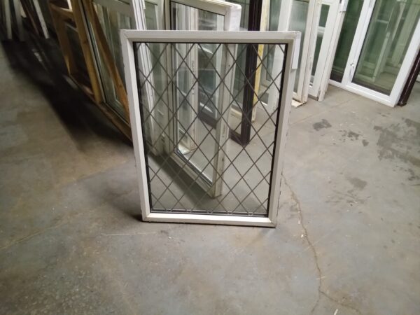 Used White Upvc Window 810mm x 1065mm LW0109 - Image 2