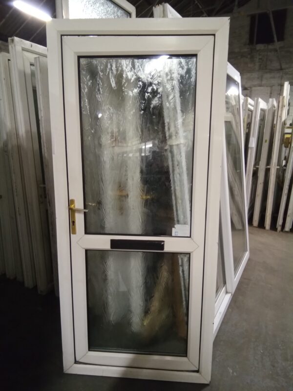 Used White Upvc Front Door 925mm x 2045mm 0676 - Image 2