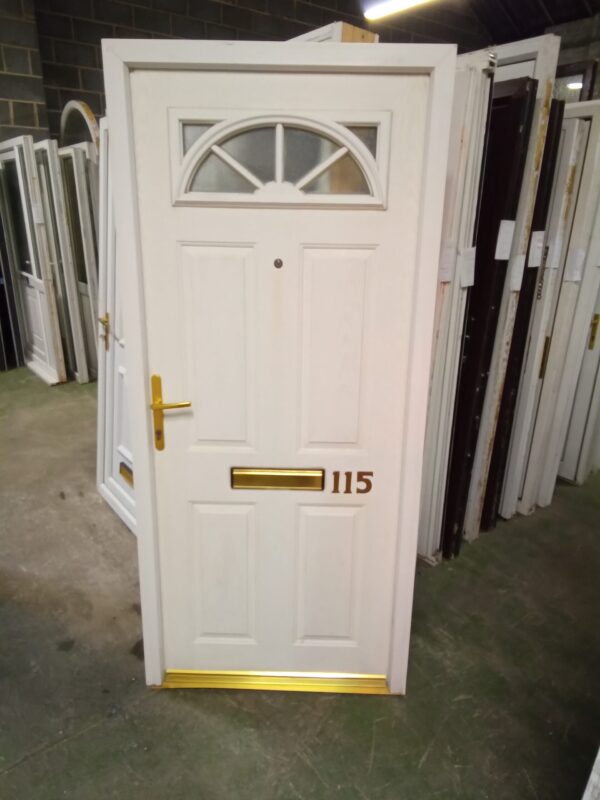 Used White Composite Front Door 915mm x 2015mm 0059