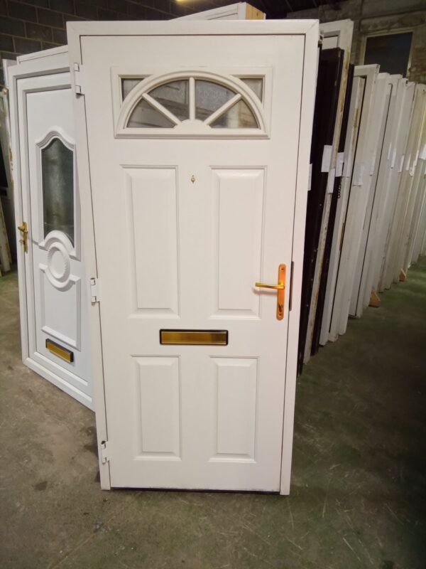Used White Composite Front Door 915mm x 2015mm 0059 - Image 2