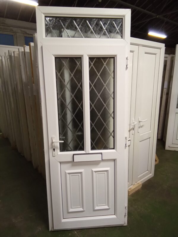 Used White Upvc Front Door And Toplight 870mm x 2265mm 0265 - Image 2