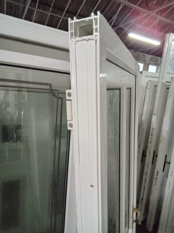 Used White Upvc Front Door 875mm x 2110mm 0706 - Image 3