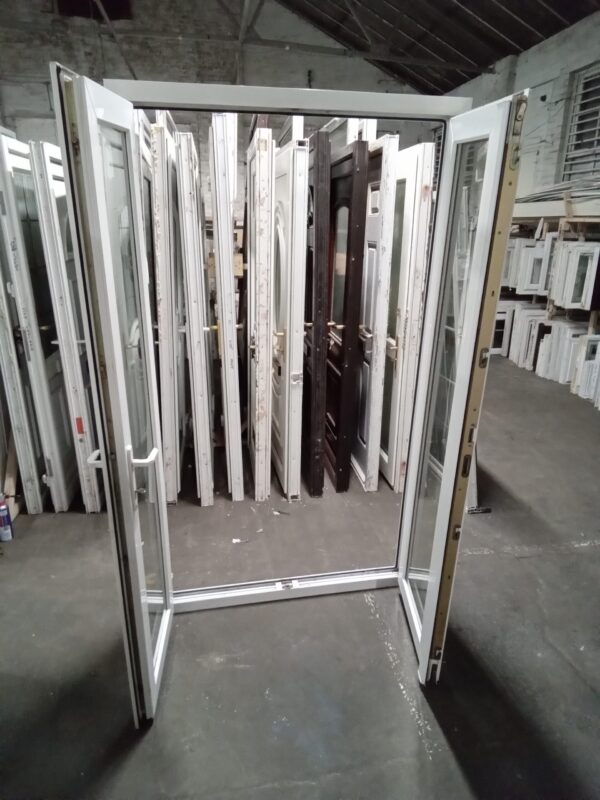 Used White Upvc French Doors 1190mm x 2055mm EA6 - Image 5