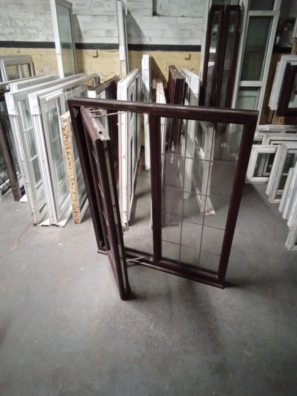 Used Rosewood Upvc Window 1050mm x 1275mm LW0111 - Image 5