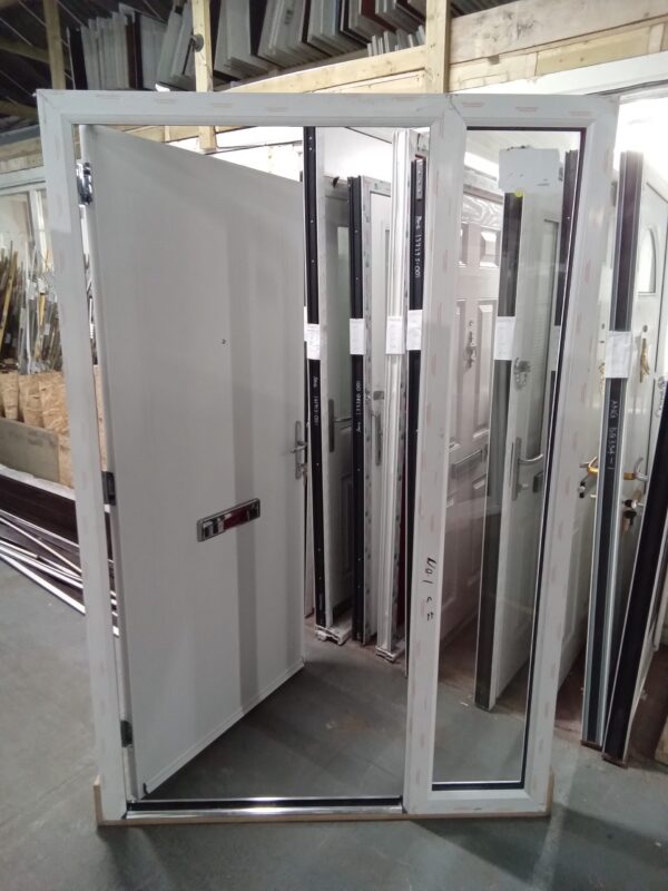 Brand New Light Grey Composite With Side 1385mm x 2060mm NCS1 - Image 3