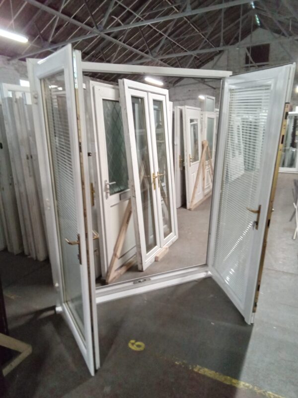 Used White Upvc French Doors 1800mm x 2200mm EA7 - Image 3