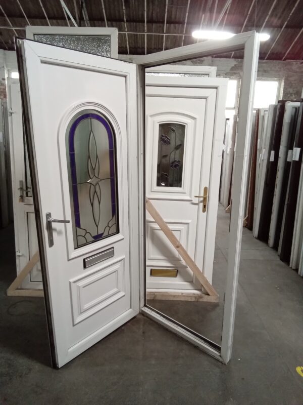 Used White Upvc Front Door 885mm x 2085mm 0690 - Image 3
