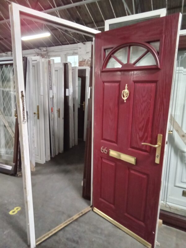 Used red Composite Front door 880mm x 2080mm 0631 - Image 3