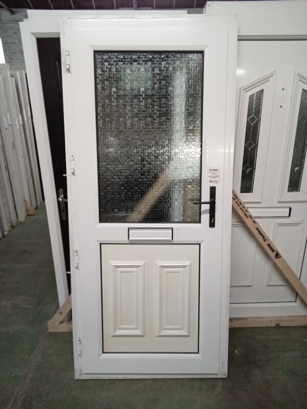 Used White Upvc Front Door 920mm x 2050mm 0279 - Image 2