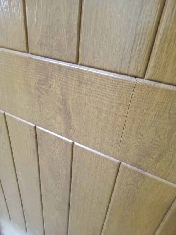 Used Oak Composite Front Door 900mm x 2110mm 0553 - Image 3