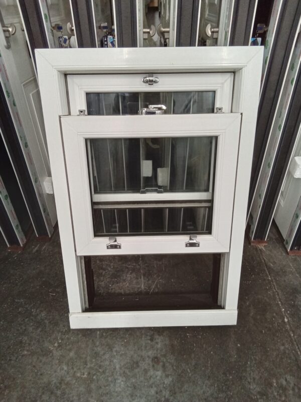 Brand New Rosewood Upvc Sliding sash window 600mm x 890mm SS09 - Image 3