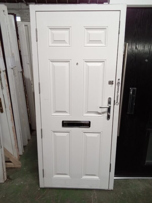 Used Red Composite Front Door 890mm x 1990mm 0333 - Image 2