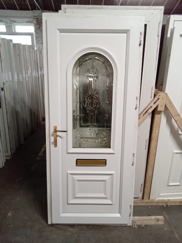 Used White Upvc Front Door 890mm x 2055mm 0471 - Image 2