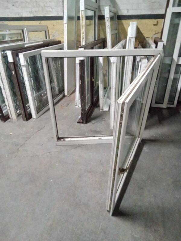 Used White Upvc Window 1200mm x 1220mm LW0141 | Used UPVC Windows & Doors