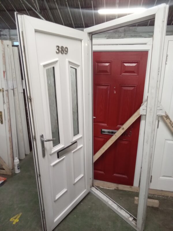 Used White Upvc Front Door 860mm x 2100mm 0251 - Image 3