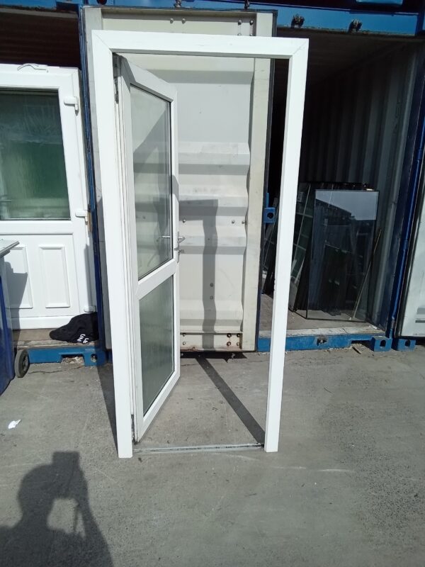 Used White Upvc Back Door And Frame 880mm x 2050mm C6D28 - Image 2