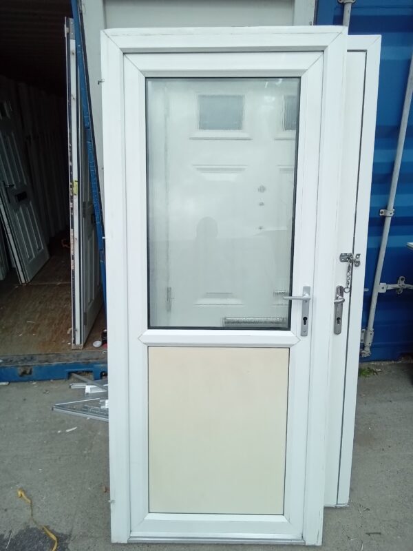 Used White Upvc Back Door OUTWARDS OPENING 900mm wide x 2070mm C6D45